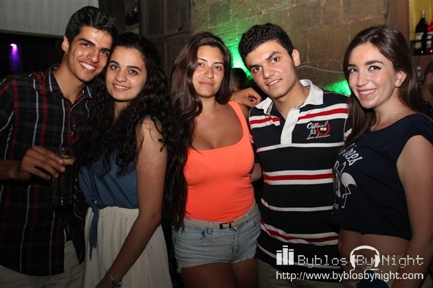 Saturday Night at Garden Pub, Byblos